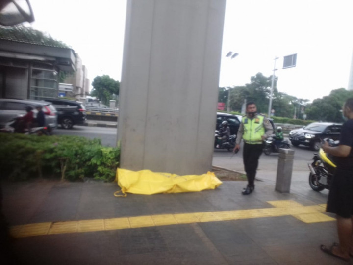 Purnawirawan Polri Meninggal di Trotoar Pancoran Akibat Sakit Jantung