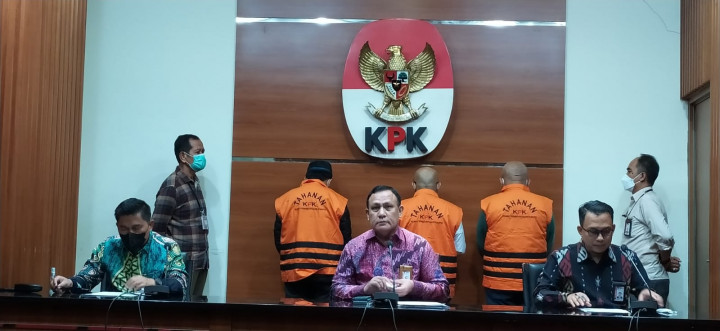 Jadi Tersangka, Wali Kota Bekasi Ditahan