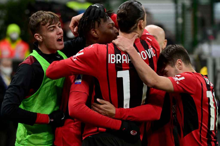 Liga Italia: AC Milan Tundukkan Sembilan Pemain Roma 3-1