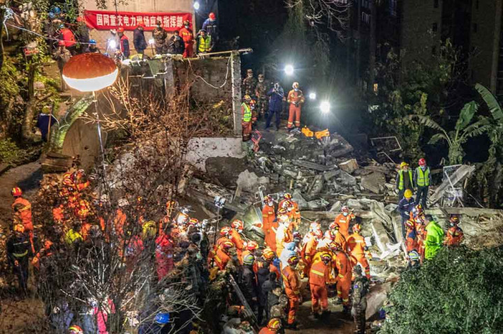 Gedung di Tiongkok Runtuh, 16 Orang Meninggal Dunia