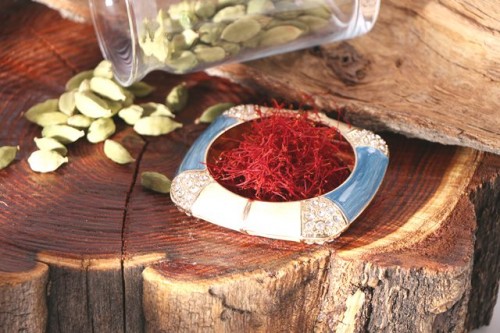 Manfaat Saffron untuk kecantikan wajah. Foto: Dok/unspash