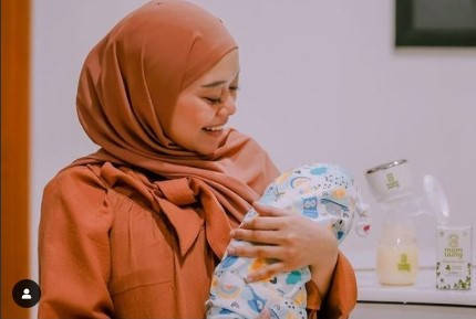 Ajak Bayi Prematur Syuting, Lesti Kejora dan Rizky Billar Dihujat Netizen