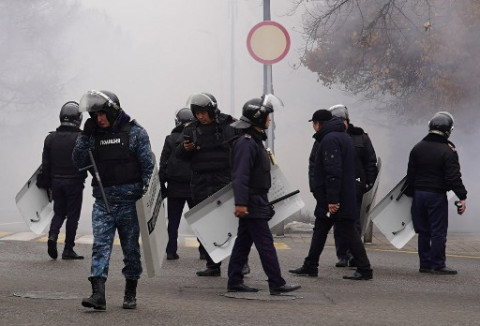 Paus: Dialog dan Keadilan Diperlukan untuk Akhiri Kerusuhan di Kazakhstan