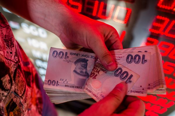 Mata uang rupiah. Foto : MI.