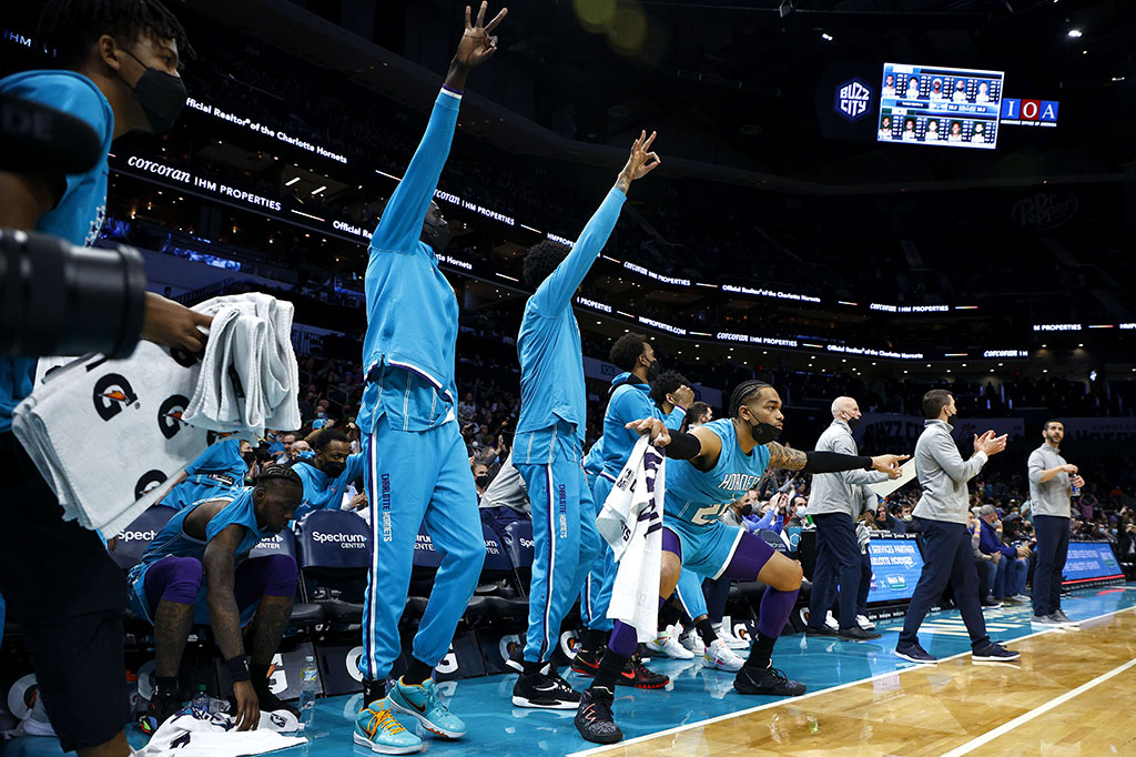 Basket NBA: Hornets Raih Kemenangan Beruntun atas Bucks
