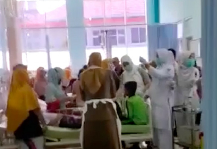 Usai Jajan Bakso Bakar, 27 Murid SD di Padang Keracunan