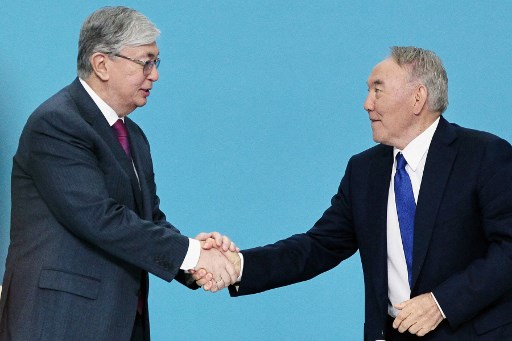 Presiden Kazakhstan Serang Mentornya, Tuduh Telah Ciptakan Lapisan Orang Kaya