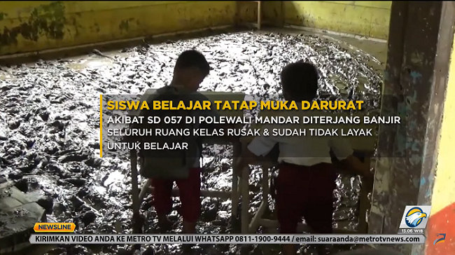 Sekolah Rusak, Ratusan Siswa di Sulbar PTM di Kolong Rumah Warga