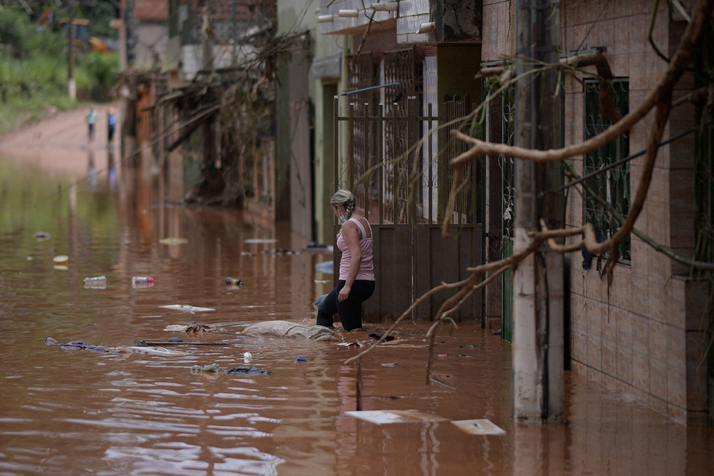 12 Orang Meninggal Akibat Banjir di Brasil