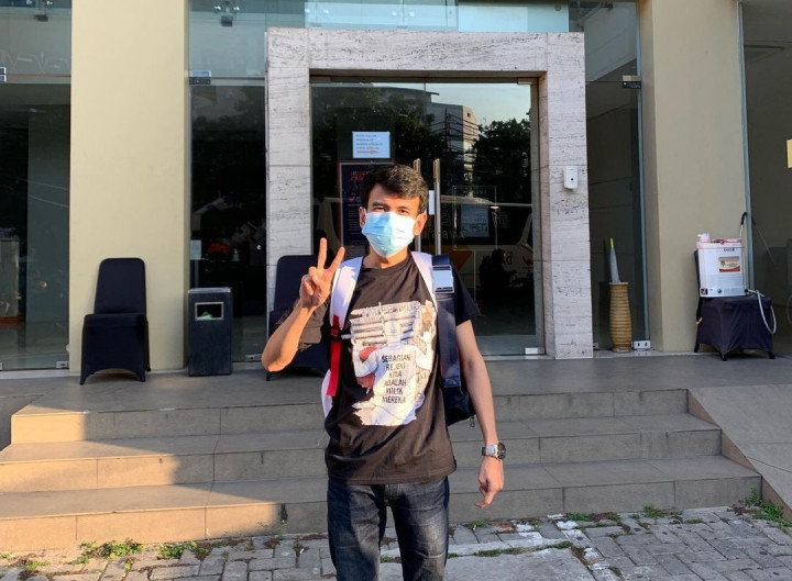 Adam Deni dan Pengacara Jerinx Cekcok di Ruang Sidang