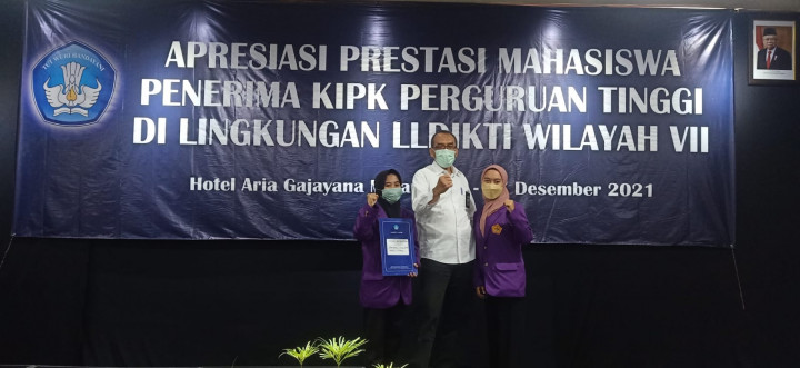 Korinda Apriliya, Lolos Seleksi KIP Kuliah Lewat Kerja Sama Obat Apps