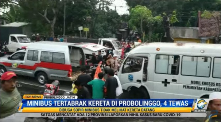 Minibus Tertabrak Kereta di Probolinggo, 4 Penumpang Tewas