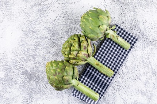 Artichoke adalah tunas bunga thistle yang dipanen sebelum bunganya mekar. (Foto: Ilustrasi. Dok. Freepik.com)