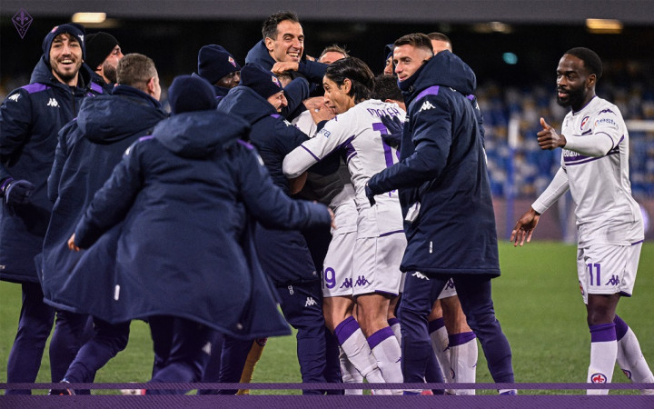 Fiorentina Tekuk Napoli lewat Drama 7 Gol dan 3 Kartu Merah