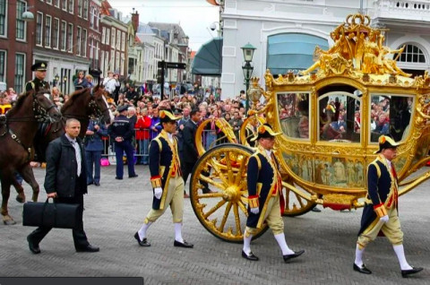 Simbol Perbudakan, Raja Belanda Tak Lagi Gunakan Kereta Kencana Emas