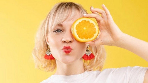 Serum vitamin C paling bermanfaat ketika formulasinya dikombinasikan dengan  antioksidan lain. (Foto: Ilustrasi. Dok. Freepik.com)