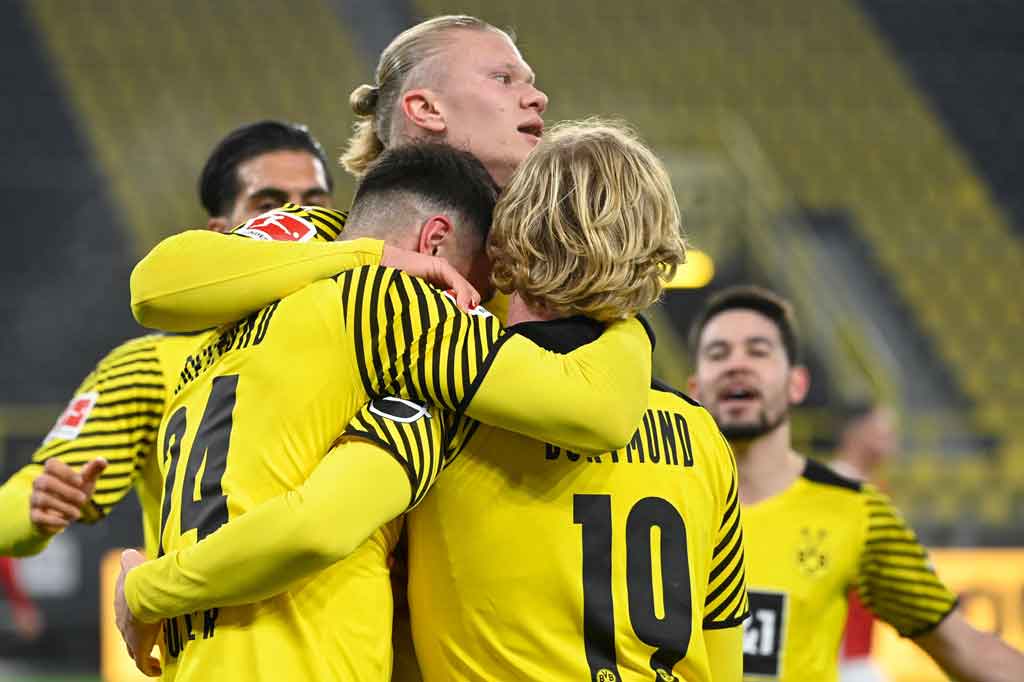 Liga Jerman: Dortmund Hajar Freiburg 5-1