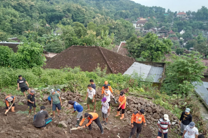 Bencana Longsor dan Angin Kencang Terjang Wonogiri