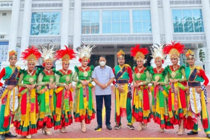 UKM Tari UMSU Menjuarai Festival di Italia