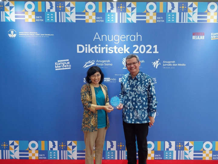 UKDW Terima Penghargaan Anugerah Diktiristek 2021