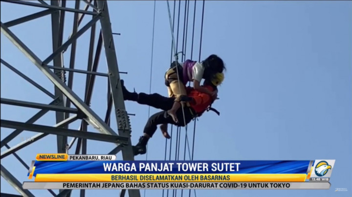 Diduga Depresi, Warga Panjat Tower PLN Setinggi 300 Meter