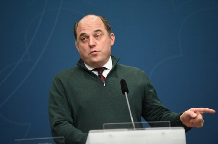 Inggris Beri Senjata Anti-Tank ke Ukraina, Kanada Kirim Pasukan Khusus