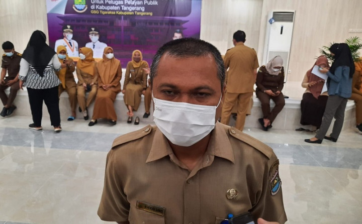 Minat Lansia Divaksinasi <i>Booster</i> Rendah