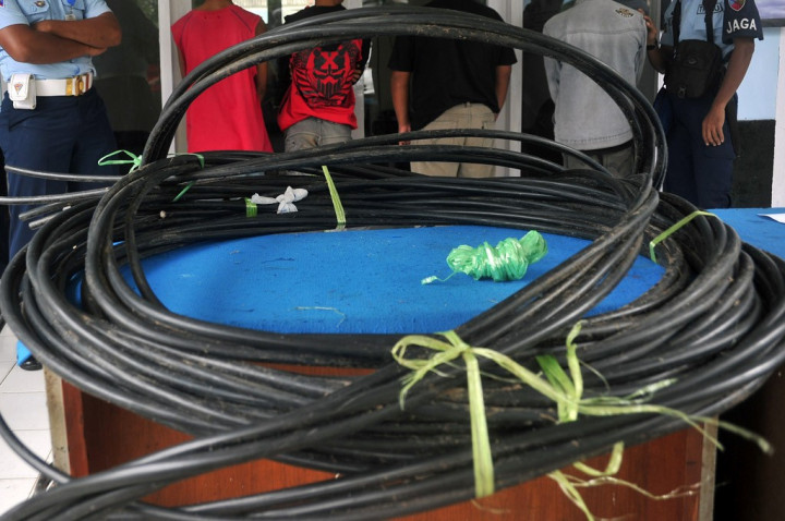 Tangkap Komplotan Pencuri Kabel, 1 Orang Tewas Ditembak