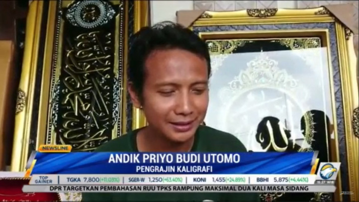 Inspiratif! Kaligrafi Lem Tembak Bisa Beromzet Puluhan Juta Rupiah