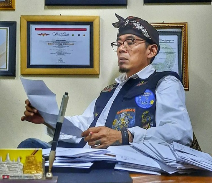 Geram dengan Arteria Dahlan, Budi Dalton: <i>Koplok Sia Mah</i>