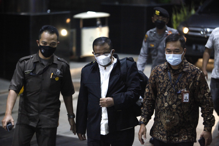 7 Orang yang Terjaring OTT di Langkat Tiba di KPK