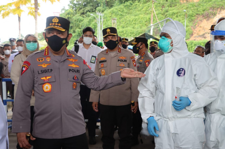 Cegah Penyebaran Omicron, Prokes dan Karantina di Pos Lintas Entikong Dicek