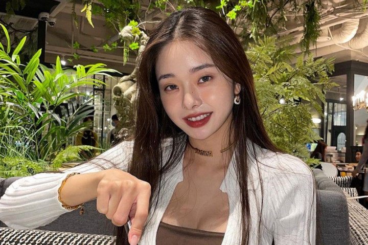 Kena Skandal Pakai Perhiasan Palsu, YouTuber Song Ji A Minta Maaf