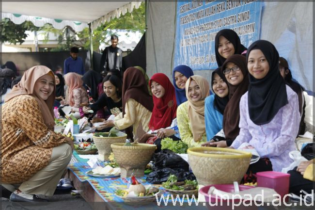 Tak Sekadar untuk Percakapan, Bahasa Sunda Telah Digunakan di Forum Ilmiah