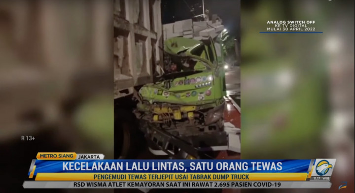 Truk Tabrak Truk Mogok di Gatot Subroto, Satu Orang Tewas
