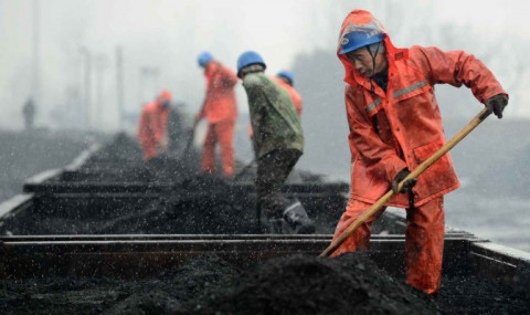 Presiden Jokowi <i>Groundbreaking</i> Proyek Gasifikasi Batu Bara di Muara Enim