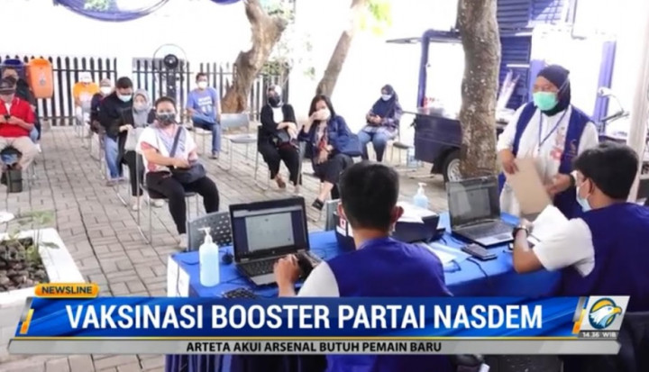 NasDem Bagikan Vaksinasi <i>Booster</i> di Jaksel