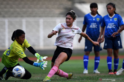 Babak 1: Timnas Putri Indonesia Tertinggal Dua Gol dari Thailand