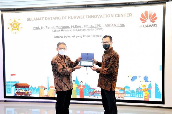 Huawei Gandeng UGM Sediakan Talenta Digital Indonesia