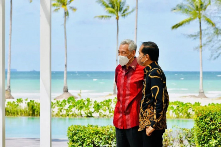 Foto Terpopuler: Jokowi Bertemu PM Singapura hingga 18 Meninggal dalam Bentrok di Sorong