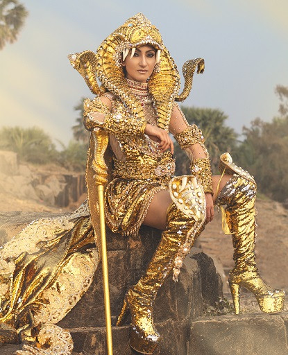 Hebat, Busana Kobra Karya Desainer Indonesia jadi Kostum Nasional Terbaik di Mrs. World 2022