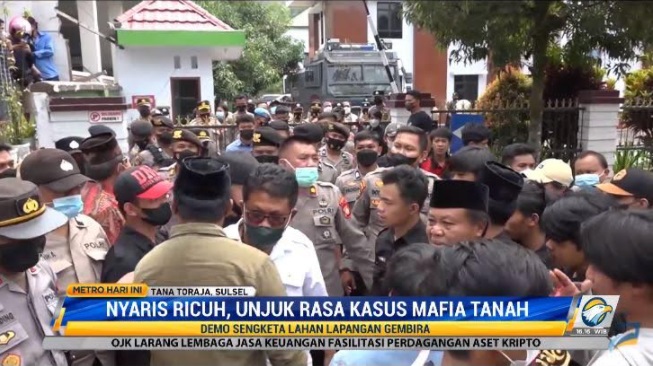 Unjuk Rasa Kasus Mafia Tanah di Tana Toraja Nyaris Ricuh