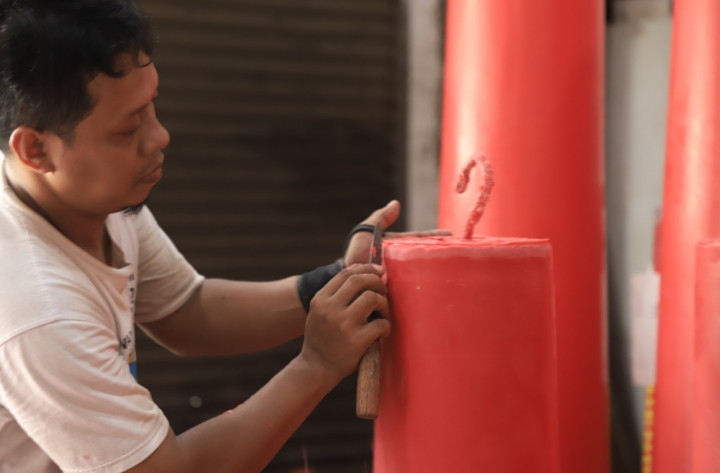 Pengusaha Lilin di Kota Tangerang Banjir Order Jelang Imlek