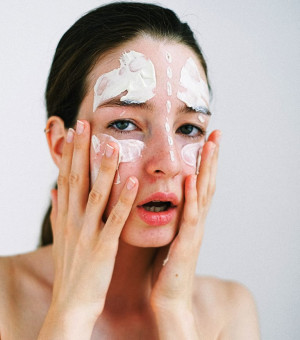 Saran Ahli dalam Memilih Produk Skincare yang Tepat untuk Kulit