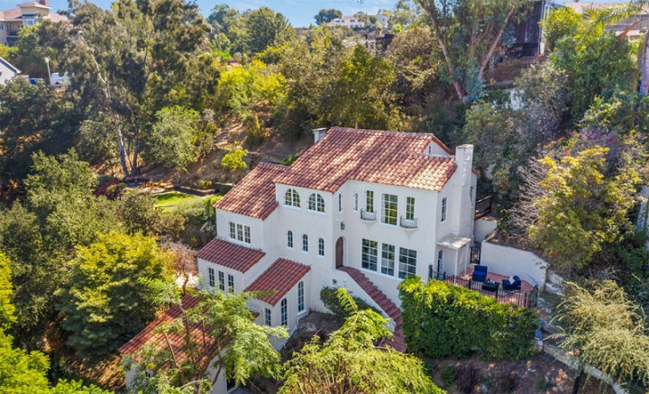 Intip Rumah Anak Semata Wayang Kurt Cobain Seharga Rp32 Miliar