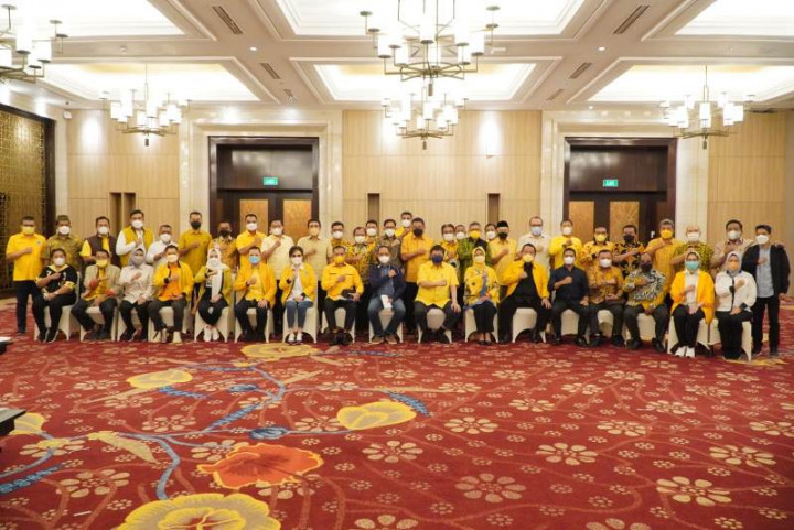 Konsolidasi Pemilu 2024, Airlangga Kumpulkan DPD I Golkar