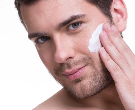 Mereka yang memiliki kulit sensitif perlu mencari produk dengan kandungan bahan alami seperti aloe vera, shea butter dan lain sebagainya. (Foto: Ilustrasi. Dok. Freepik.com)