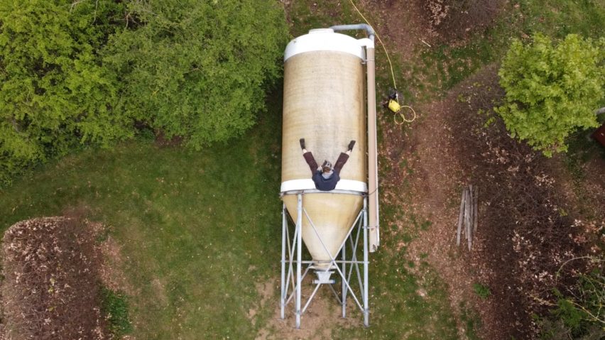 Rumah unik dari silo gandum. Foto: Stella van Beers