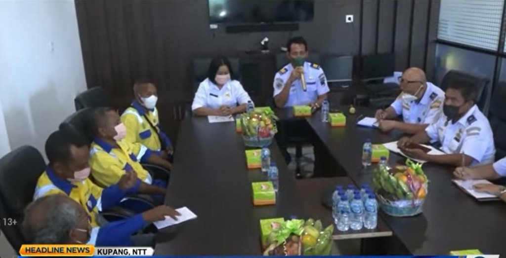 Jika aturan tersebut dicabut, buruh merugi dan kesejahteraannya kembali tak pasti. Metro TV