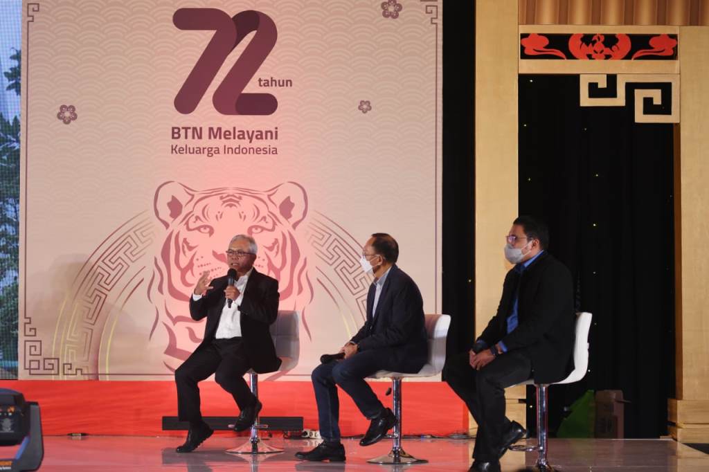 Direktur Distribution and Retail Funding BTN Jasmin (kiri). Foto: dok BTN.